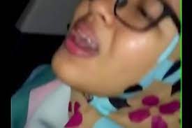 Awek bertudung sangap main dalam kereta. Awek Melayu Tudung Kena Jolok Dengan B Dalam Kereta Bombasstube Com