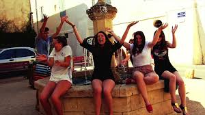 Boulevard des airs vianney allez reste live aux victoires de la musique 2020. Clip Demain De Bon Matin Boulevard Des Airs Youtube