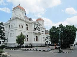 Sebagai bank sentral, bank indonesia memegang beberapa peranan yang penting dalam sistem keuangan di indonesia, hubungannya dengan pemerintah, dan hubungannya dengan dunia internasional yang dapat dilihat dari tugas dan fungsi yang dimiliki. Ini 9 Kota Tua Di Indonesia Jangan Sampai Kamu Lewatkan