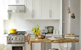 Silakan cek yang satu ini. 8 Hal Tentang Dapur Kecil Tapi Rapi Yang Cocok Untuk Rumah Mungil Blog Qhomemart