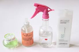 Next finger curl the entire length around your index finger. 4 Ways To Refresh Curly Hair Curlsandbeautydiary