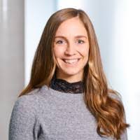 Robin Heil's Instagram, Twitter & Facebook