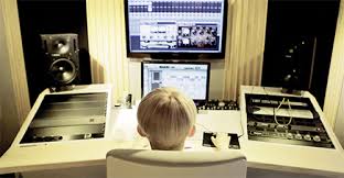 He's really talented and he always make music . Say The Name Seventeen Woozi Seventeen S Producer