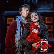 Wir Wunschen Euch Einen Tollen Sonntag Tanzdervampire Viennanow Wearemusical Musicals Vampire Dance
