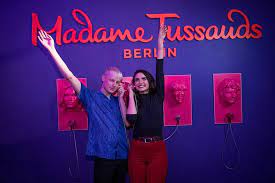 Get closer to the stars in london, new york, sydney, bangkok, berlin and many more! Madame Tussauds Berlin Happy Hour Eintrittskarte 2021 Tiefpreisgarantie