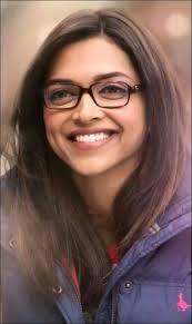 Deepika Padukone In Yeh Jewaani Hai Deewani Beautiful Bollywood Actress Deepika Padukone Style Bollywood Celebrities