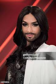 Alicia King and Nicki King attend the 'Menschen bei Maischberger' TV...  News Photo