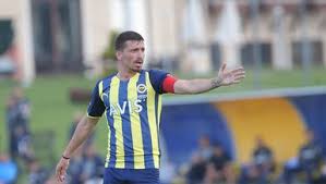 Fenerbahçe spor kulübü, commonly known as fenerbahçe, is a turkish sports club based in istanbul, turkey. Son Dakika Spor Haberi Fenerbahce Hazirlik Kampini Slovenya Da Surdurecek Fotomac