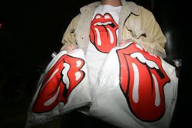 Embark on the ultimate rolling stones experience and delve deep in to the band's multitude of albums and tours, packed with exclusive material from the rolling stones' extensive audio visual archive. How Greatest Rock And Roll Band In The World Got Its Logo