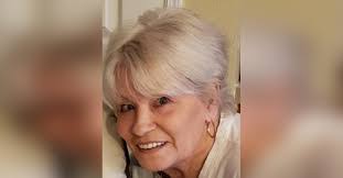 Cynthia Foy's Instagram, Twitter & Facebook