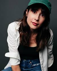 Leah Close's Instagram, Twitter & Facebook