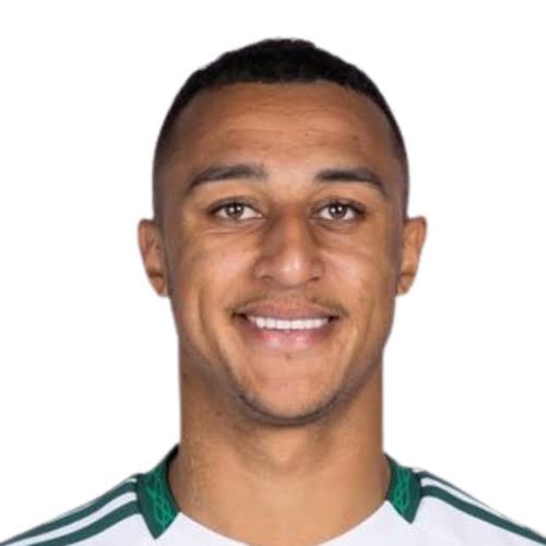 Adam Idah portrait