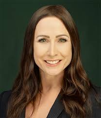 Best St. Louis Headshot Photographer. Look your very best.