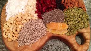 In questo articolo parliamo degli alimenti più ricchi di zinco, spiegando perché è importante valutare non solo la quantità ma anche la qualità dello zinco dietetico. Ecco 7 Alimenti Ricchi Di Fosforo Essenziali Per La Nostra Salute