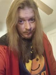 Can anyone help edit my maternity pictures to have my braids hanging down  my back?