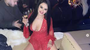 Naz Mila, takipçisinin yorumunu ifşa etti