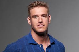 Love Is Blind''s Shayne Jansen Is Dating 'The Trust' Star Julie Theis