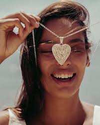 Y cómo dice Joaquín Sabina..” 🎶 Que el corazón no se pase de moda🎶”…