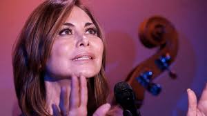 Who is Shelly Burch dating? Shelly Burch boyfriend, husband