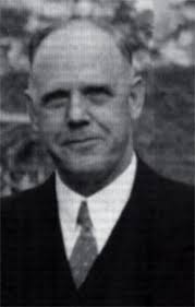 Whose faith follow: Thomas Wallace (1893-1967)