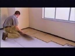 Bu tür makineler ile yüzeye zarar vermeden, pratik ve düzgün bir. Meister Laminat Montaji Nasil Yapilir Youtube