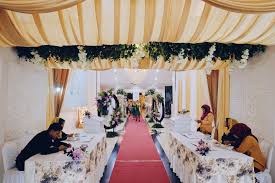 Make up ( 1 kali ) sepasang baju ( perempuan shj ) aksesori. Wedding Journey Dekorasi Pelaminan Adat Betawi Kolonial C