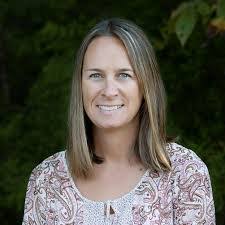 Kelly Painter's Instagram, Twitter & Facebook