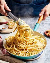 Attention Garlic Lovers The Ultimate Garlic Pasta Is Here For You Recipe In 2021 Garlic Pasta Pasta Dishes Easy Pasta Dishes