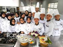 Penerangan kerjaya seni kulinari oleh kolej segi p pinang di smk bukit mertajam. 10 Institusi Pengajian Ini Tawarkan Program Kulinari Yang Mana Menarik Minat
