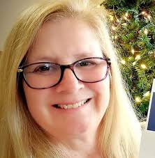 This little boog is Stella she's 5 months old and we're trying our best to  potty train (going better now but it's been a longgggg 5 weeks) but her #2  is so