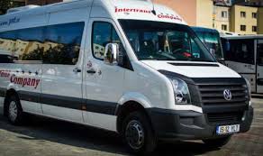 „dimitrie leonida, colegiul tehnic „gheorghe cartianu, colegiul tehnic de transporturi, colegiul tehnic forestier, liceul cu program sportiv, liceul de arte troleibuz renault er100 pe o linie din oraș. Curse Iasi Piatra Neamt