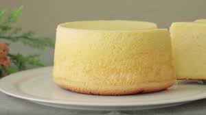 Add eggs, one at a time, beating well and scraping down the sides of the bowl with a rubber spatula transfer cake to a wire rack to cool for at least 20 minutes before running a butter knife or offset spatula along the edges of the cake pan to loosen the. Resep Mudah Condensed Milk Cotton Cake Mymilk Com