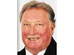 Thomas Dobson's Instagram, Twitter & Facebook