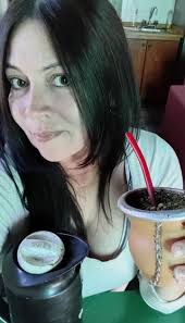 Hola feliz comienzo del año para tod@s besos 💋 💕💕🫦🫦🌺🌺❤️❤️🌹