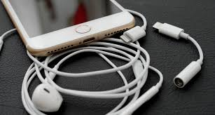 Kakie Idut Naushniki V Komplekte S Ajfon 7 Guide Apple