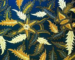 Batik daun cocok digunakan dalam acara pesta, karena memiliki corak warna yang cerah. 15 Contoh Ragam Hias Flora Pada Batik Lukisan Ukiran Dan Tenun