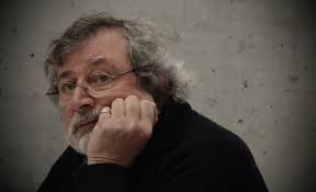 Francesco guccini is one of the most admired of the italian cantautori of the 1970s, part of a generation that changed the face and principles of italian popular music. Francesco Guccini Oggi Solo I Rapper Hanno Qualcosa Da Dire Forse Rolling Stone Italia