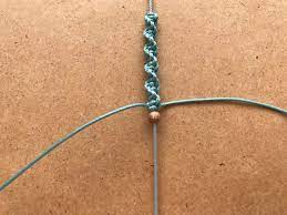 Lerne wie du dieses makramee armband inspiriert von 1001 nacht knotest. Freundschaftsarmband Diy Anleitung Fur Makramee Armbander