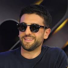 Jeffrey Ault's Instagram, Twitter & Facebook