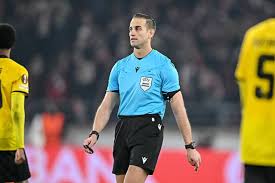 Arbitrage du match Barcelone contre Levante en Liga