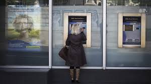 +90 serviços nos ~12 mil atm ou ~400 mil pos, no homebanking, na internet ou num tm. Tpkorx0njaeasm