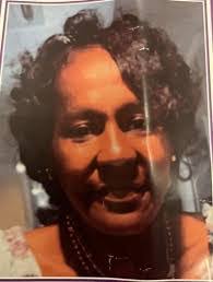 Cassandra Bolton's Instagram, Twitter & Facebook