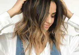 Texture does not look its best in medium haircuts without the right color and style. 50 Stunning Highlights For Dark Brown Hair