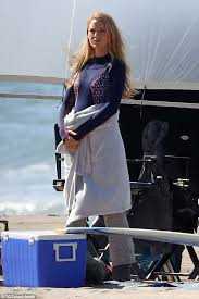 Stranded on a giant rock 200 yards from shore, an injured surfer (blake lively) must fight for her life as a great white shark circles her i. Blake Lively Hides Her Abs While Filming Reshoots For Thriller The Shallows Daily Mail Online