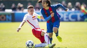 There are two main routes. Youth League Salzburg Bezwingt Barcelona Kurier At