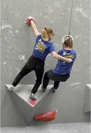 Double trouble #3 @Aimee Sharples #bouldering #climbing