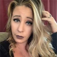 Ashley Mundell's Instagram, Twitter & Facebook