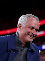 Real Madrid vai pagar mais de R$ 88 milhões para tirar Mourinho do Benfica