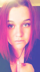 What is the name of the font used by Michelle Wood and how can I download  it?