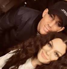 Jessie j boyfriend american music awards 2014 luke james sleek bob hair heaven hair jessie j looks white hot while making her grand entrance on the red carpet at the 2014 american music. Jessie J Boyfriend Sisters Parents Family Members Afalona